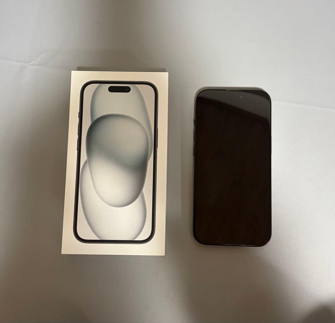 Apple iPhone 15 256GB 本体+箱