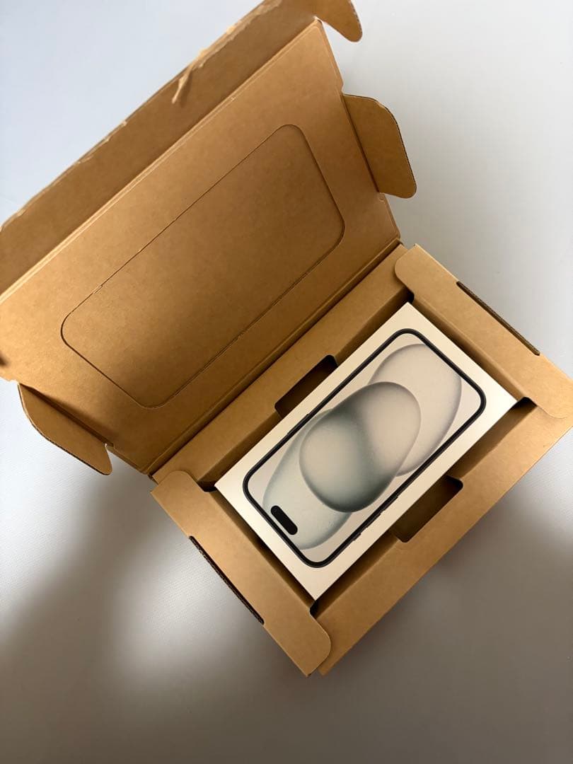 Apple iPhone 15 256GB 本体+箱