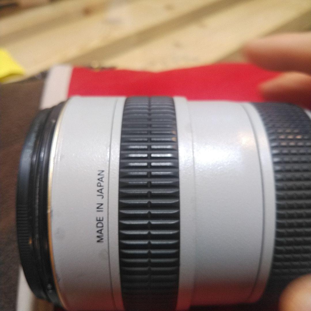 Nikon AF-S 28-70mm f/2.8G ED　ライトグレー