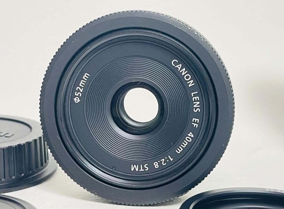 【新品同様】Canon EF 40mm F2.8 STM レンズフード ポーチ付