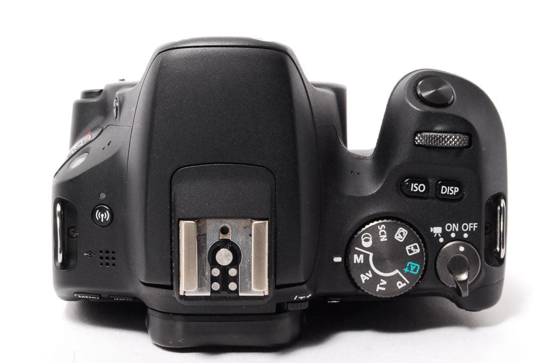 ◆WiFiで楽々転送◆STM＆超望遠◆Canon Kiss X9◆一眼レフカメラ