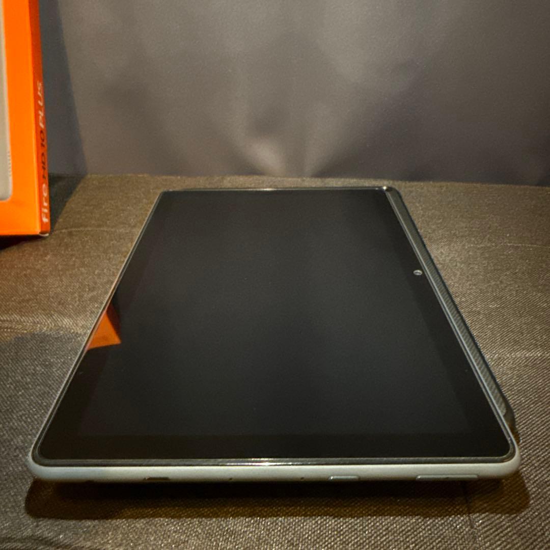 Fire HD 10 Plus (第11世代) キーボード付き