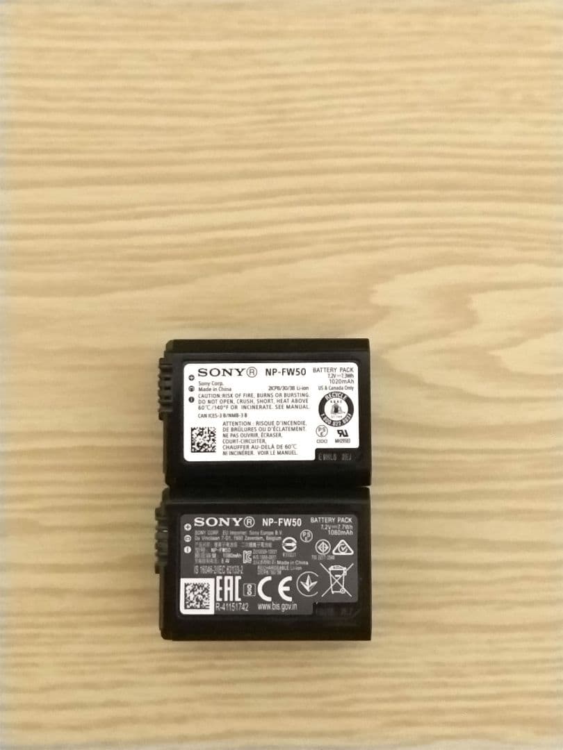 *美品 Sony α6100 ミラーレスカメラ ケース、バッテリー2個付き*