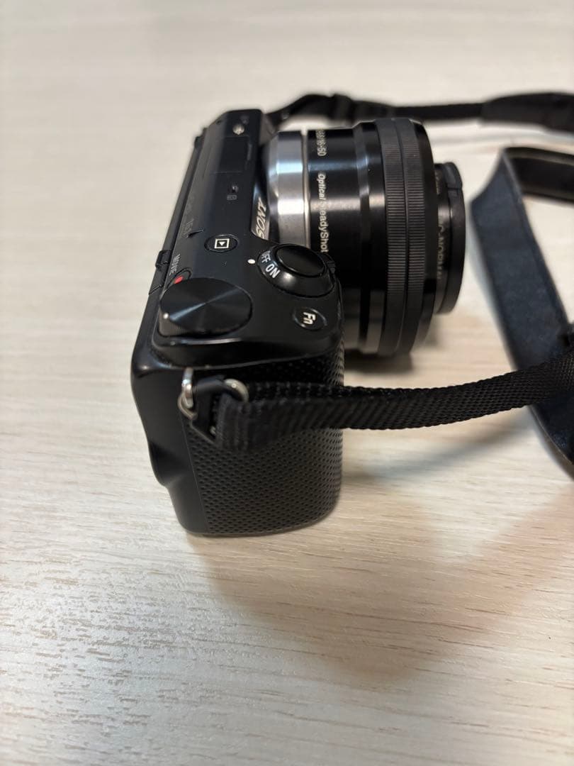 SONY α ミラーレス一眼カメラ　NEX-5R ショット数2955回
