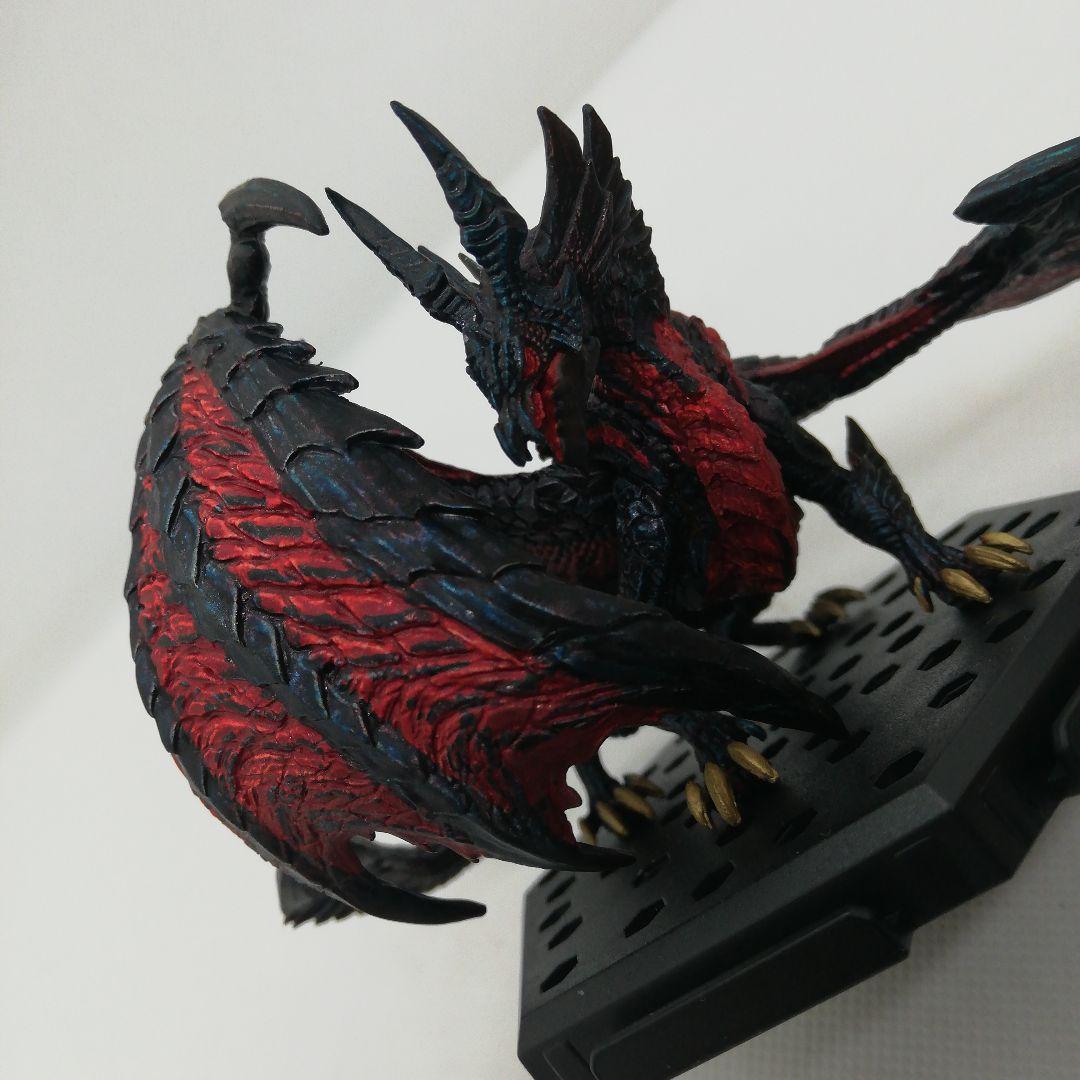 原初を刻むメルゼナ【血氣蝕烈状態】リペイント フィギュア