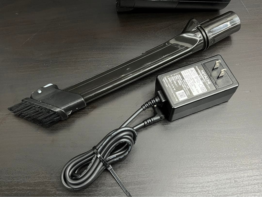 44分　中古　日立掃除機　ラクかるステック　PV-BHL1000J 本体セット