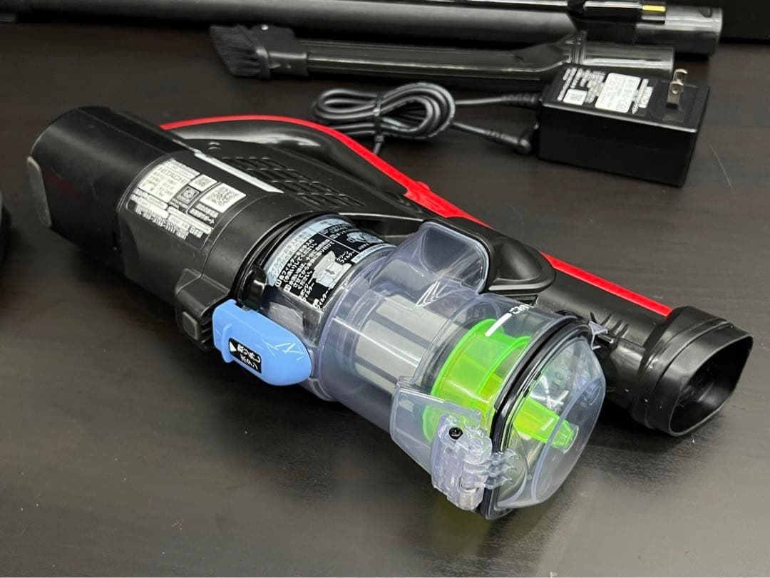 44分　中古　日立掃除機　ラクかるステック　PV-BHL1000J 本体セット
