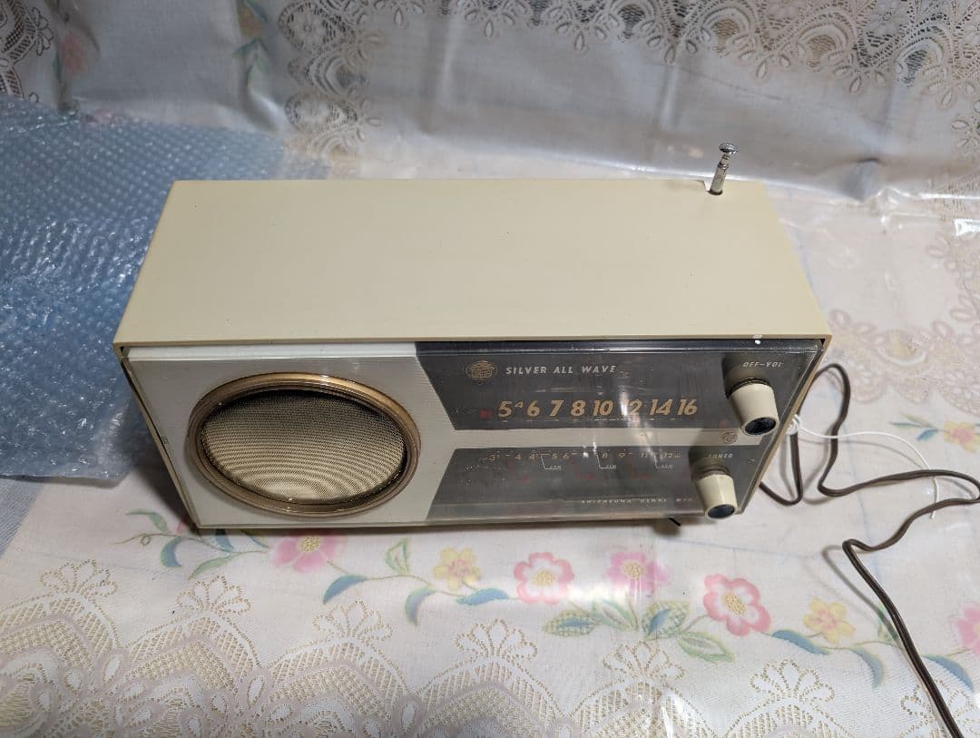 珍品　白砂電機　SILVER 昭和レトロ真空管ラジオ