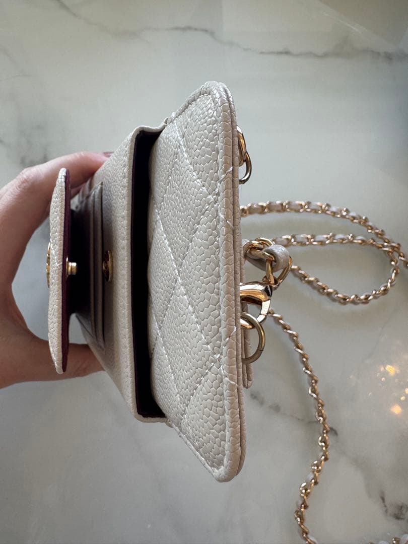 【ゆみ】新品未使用⭐️ノベルティCHANEL スマホショルダー