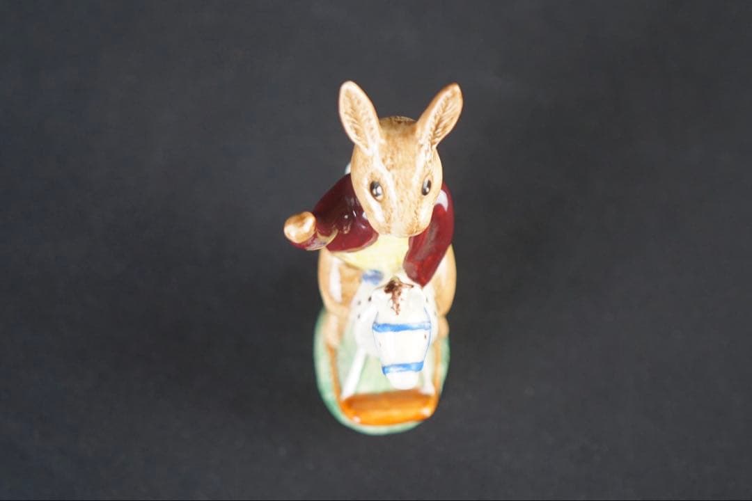 イギリス ロイヤルドルトン バニキンズ うさぎ 陶器 人形 Tally Ho!