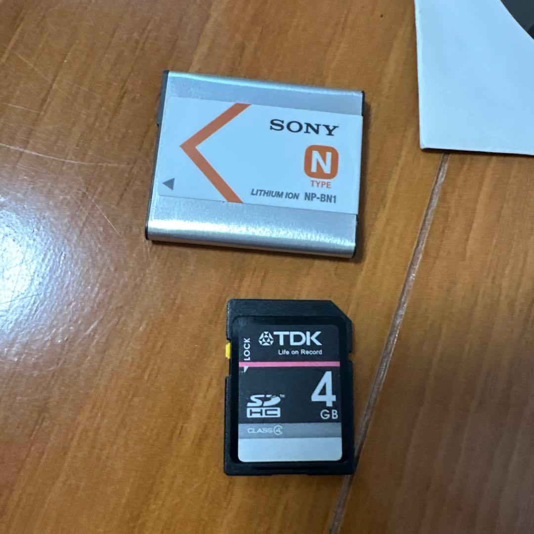 SONYサイバーショット Cybershot DSC-W570 デジカメ　ピンク