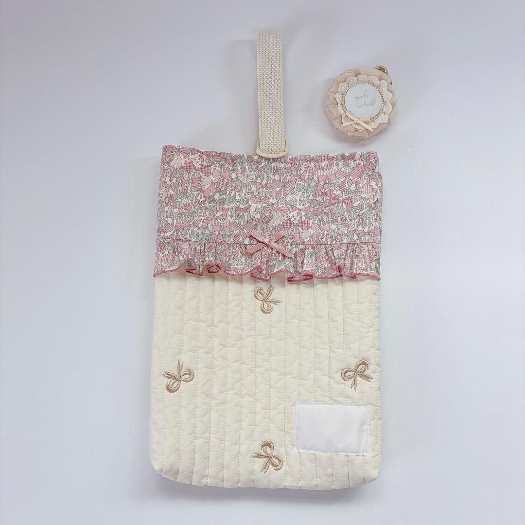 ちな様　レッスンバッグ　上履き袋　体操着袋　ヌビ　キルト　いちご　刺繍生地