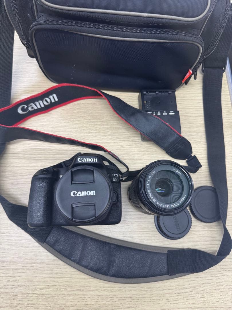 Canon EOS 80D デジタル一眼レフカメラ レンズキット