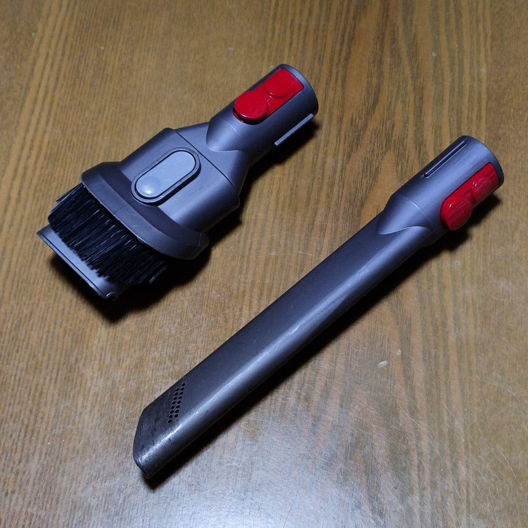 ダイソン V8 SV10掃除機＋マキタ18vアダプターセット分解清掃済み 動作品