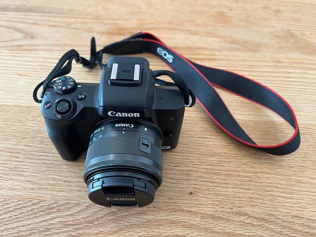 新品級　Canon EOS Kiss M ミラーレス一眼　ブラック　レンズキット