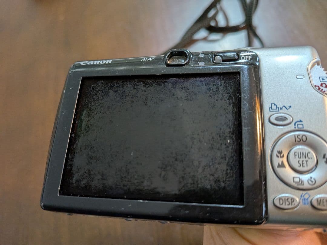 Canon IXY DIGITAL 800 IS 本体と付属品