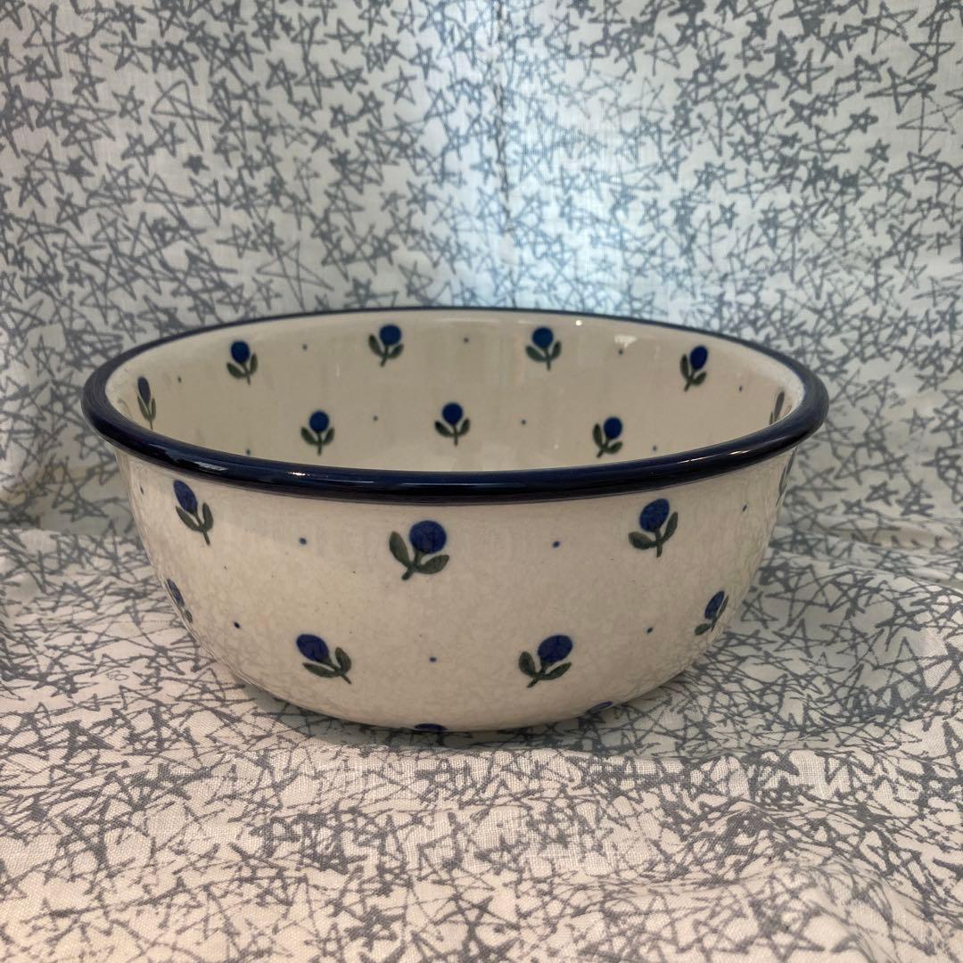青い花模様のボウル 直径20cm ポーリッシュポタリー　ポーランド食器