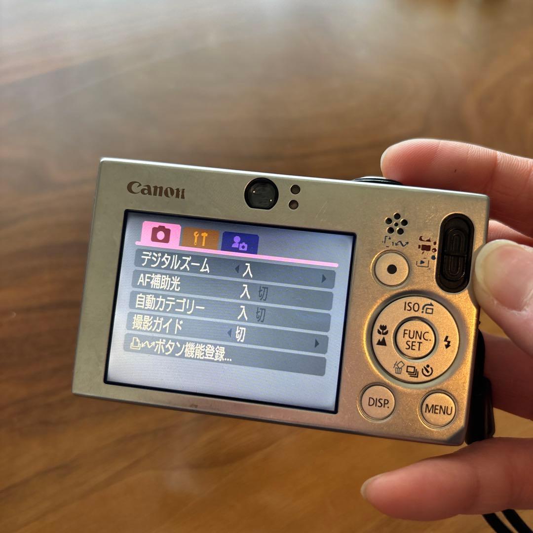 Canon IXYDigital10 コンパクトデジタルカメラ　オールドコンデジ