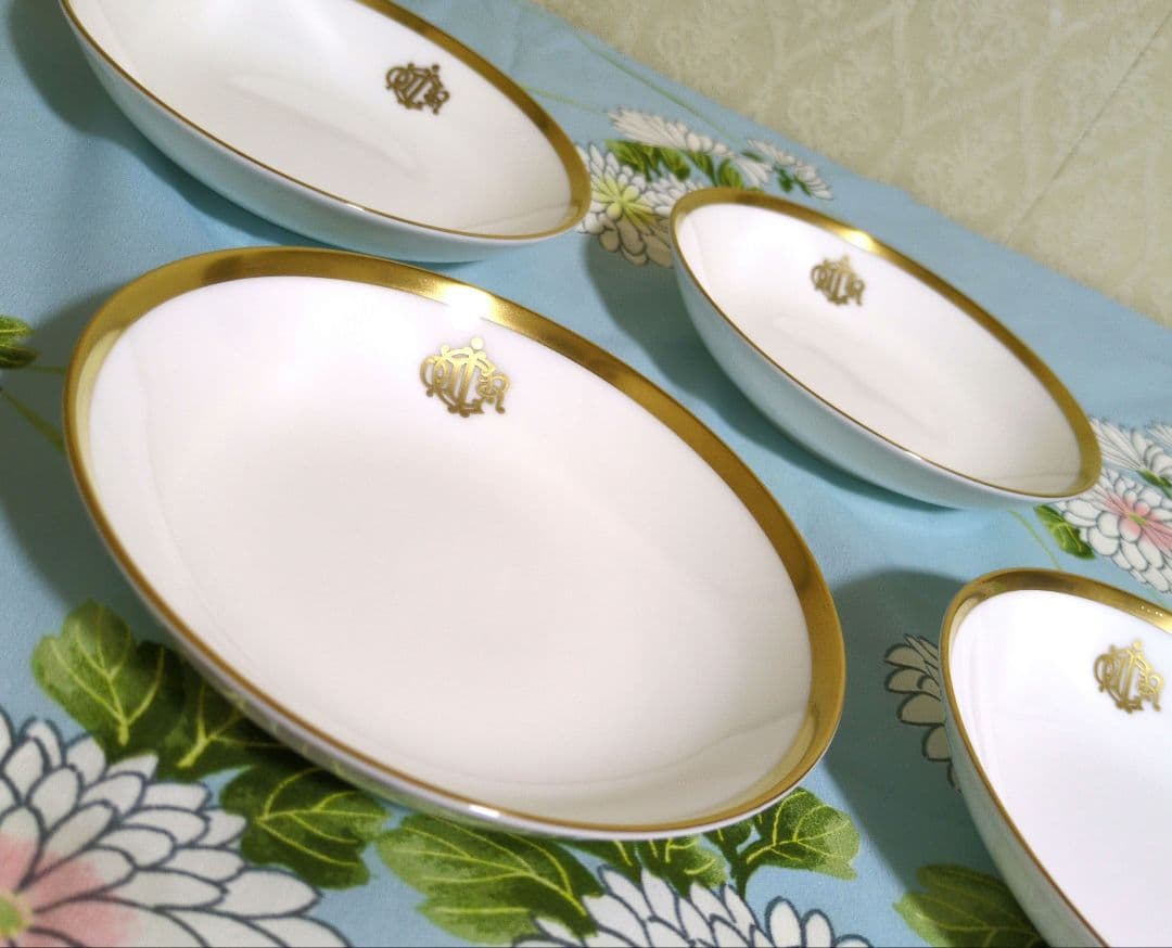 Christian Dior ゴールドモノグラム　 14cmフルーツ皿4客　新品