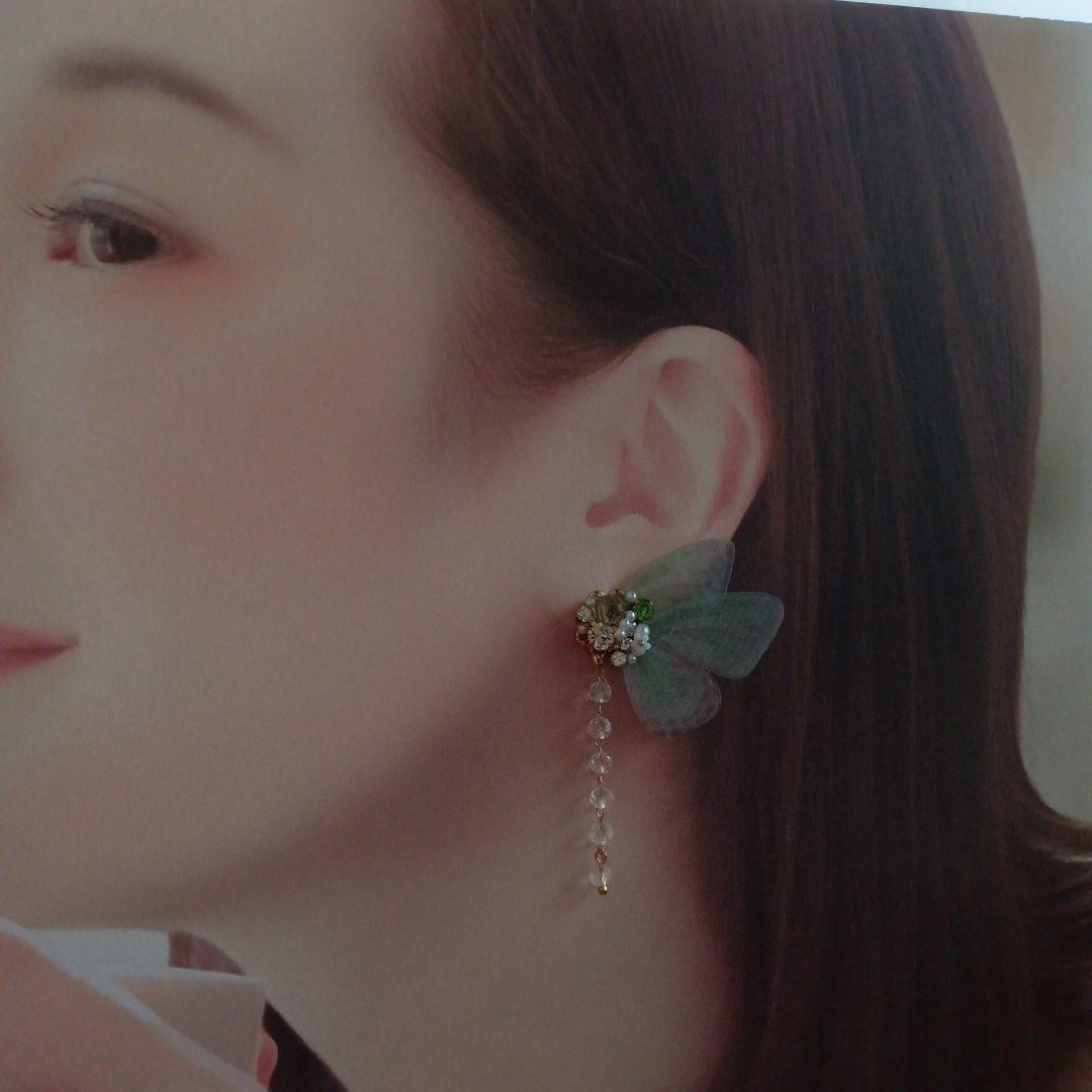♡ハンドメイド♡ビジューピアスorイヤリング№402シフォンバタフライ