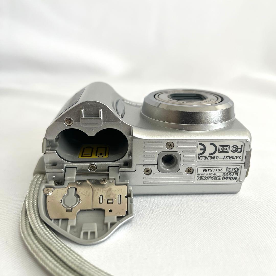 Nikon CoolPix E7600 単三電池駆動