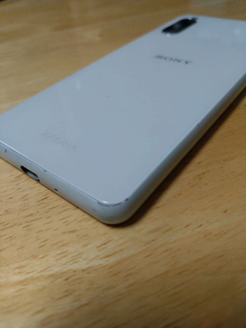 SONY Xperia 10 III（A102SO）ホワイト 本体