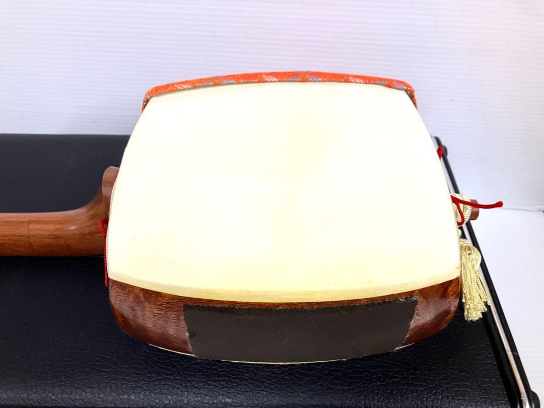 ◆三味線◆花梨細棹 胴破れ無し 中古 撥／駒／指かけ／ケース他 すぐ使えます！
