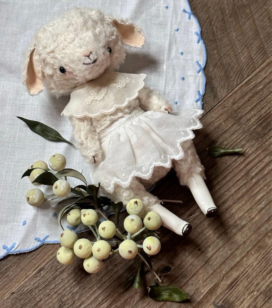 優しい白羊さん ぬいぐるみ アーティストベア 海外作家様 ハンドメイド 置物