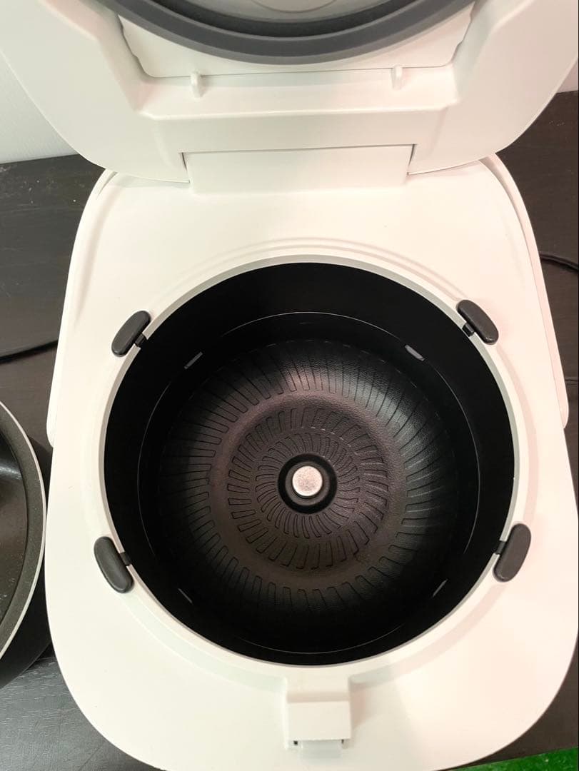 美品　TOSHIBA　3合IH加熱炊飯器　最終値下げ