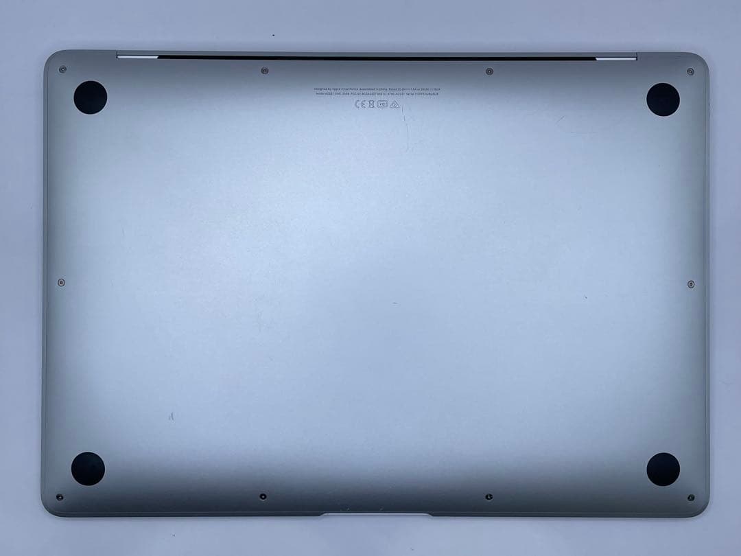 MacBook Air M1 2020 13インチ / 8GB / 512GB