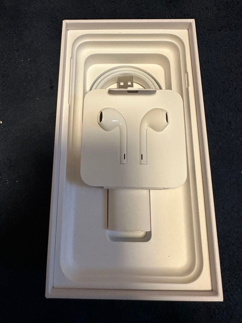 Apple iPhone 8 Plus シルバー 256GB SIMフリー