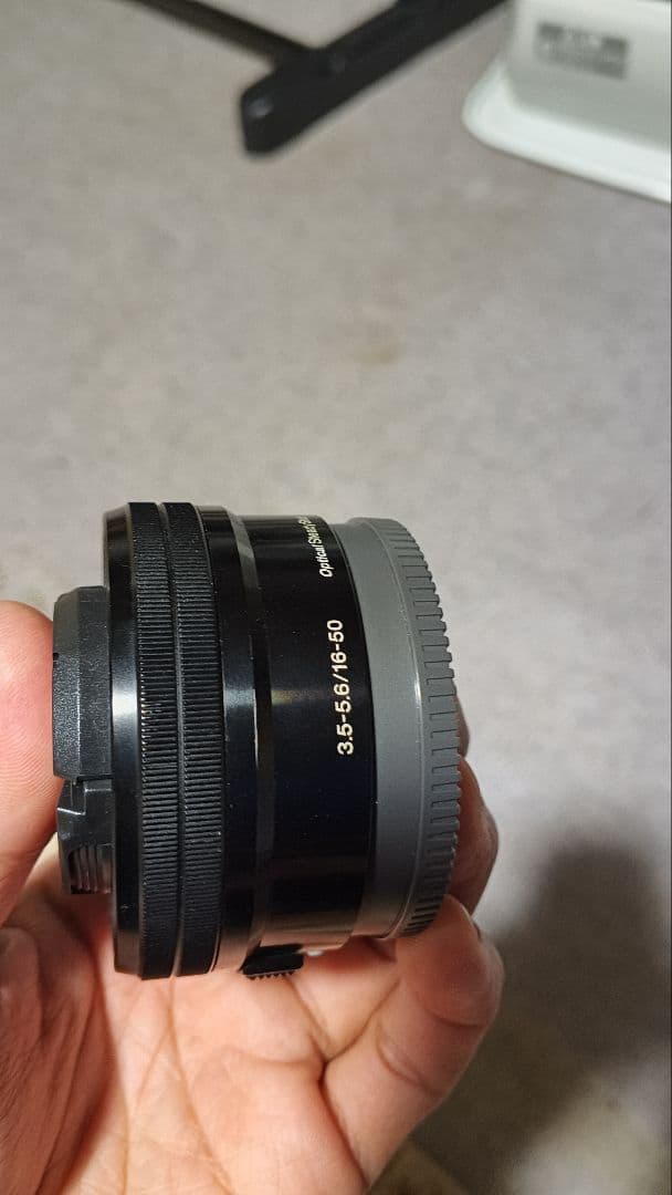 Sony α6300 レンズキット + 単焦点レンズ + おまけ多数