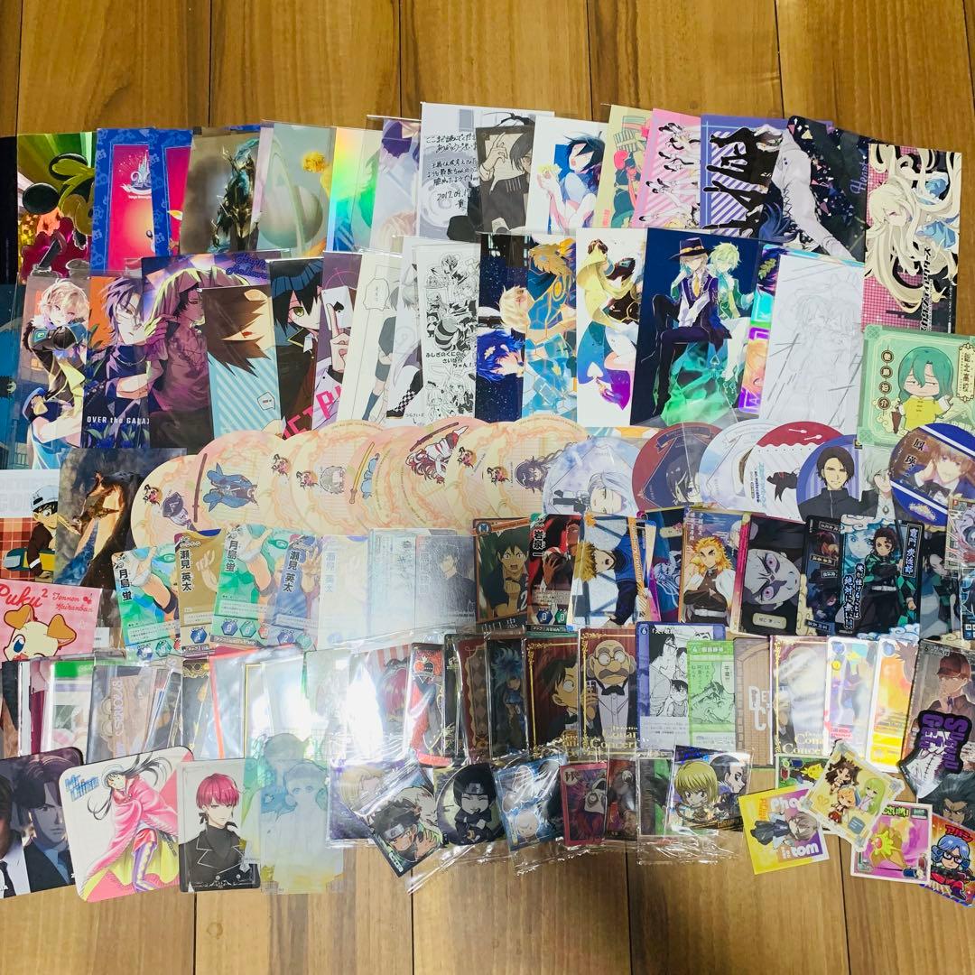 1600枚以上 アニメグッズ 大量まとめ売り 紙類