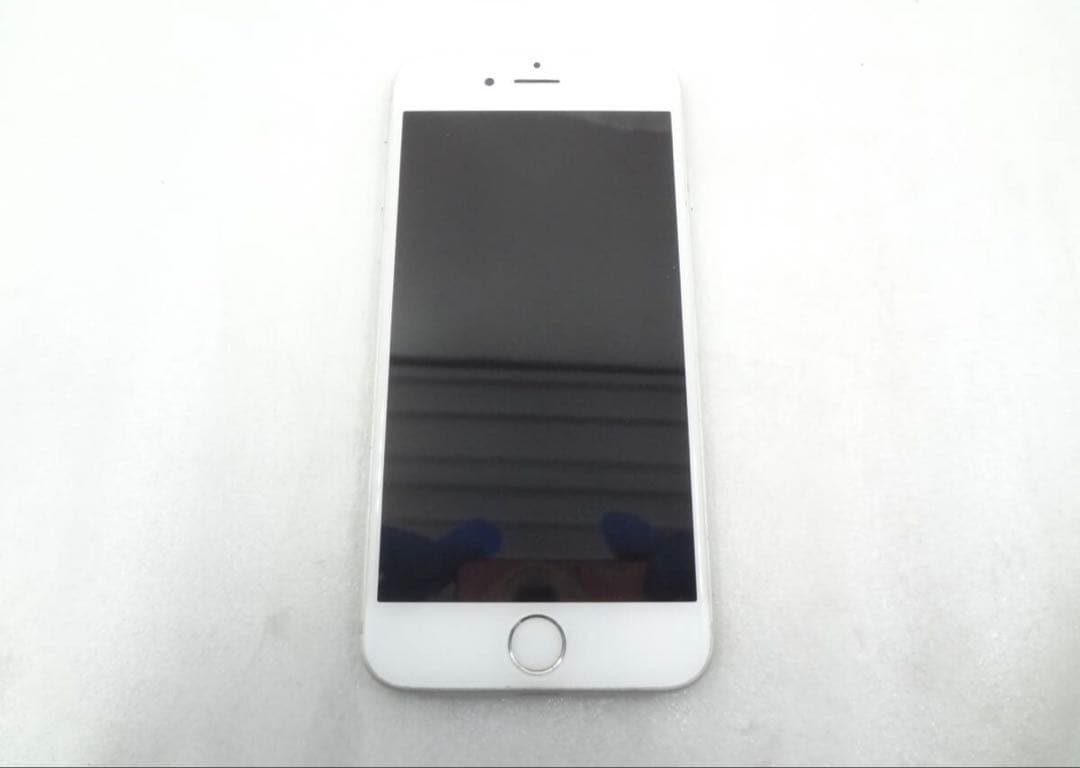 Apple iPhone 6s 16gb シルバー 82% SiMフリー