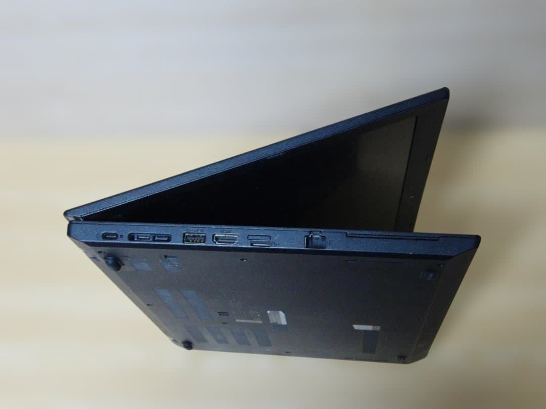 ノートPC Lenovo L590 i5-8265U, 8GB