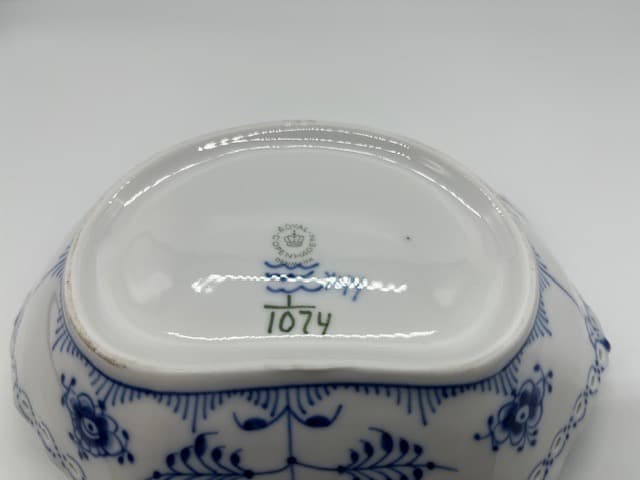 新品　ロイヤルコペンハーゲン　ブルーフルーテッド　フルレース　シェルディッシュ