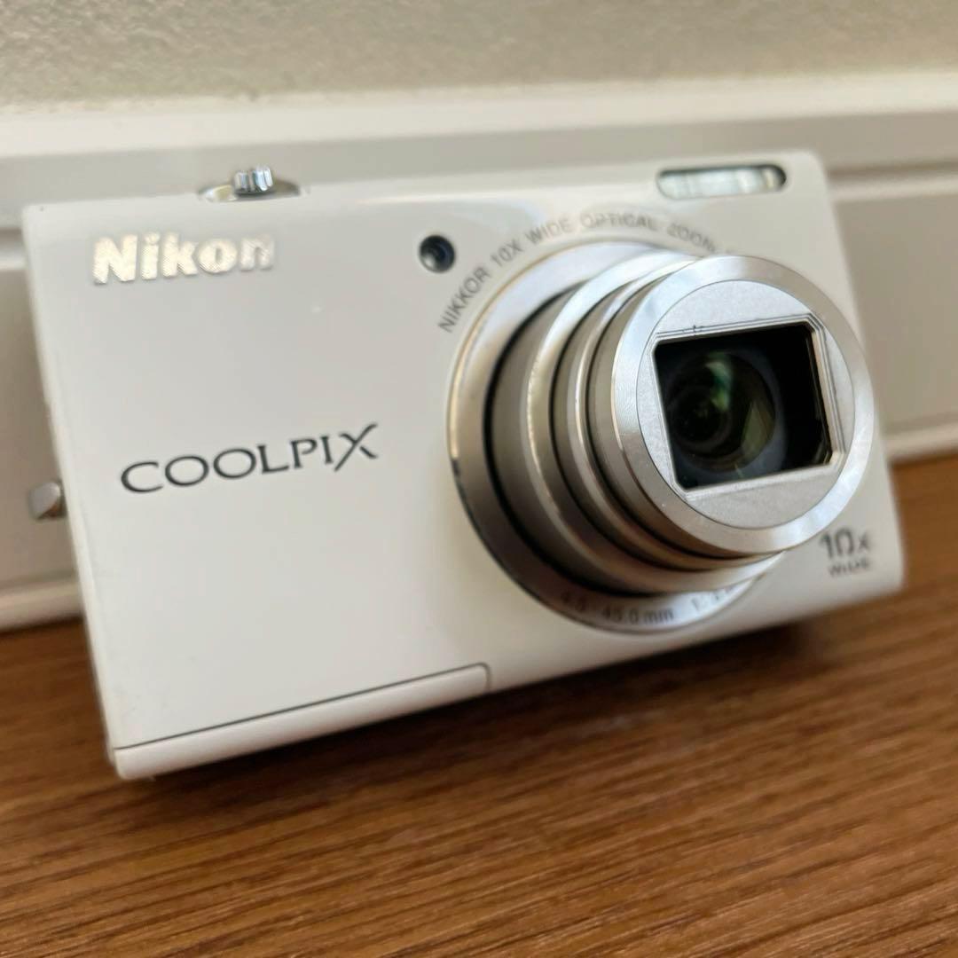 Nikon コンパクトデジタルカメラ　クールピクス　S6200 コンデジ　ニコン