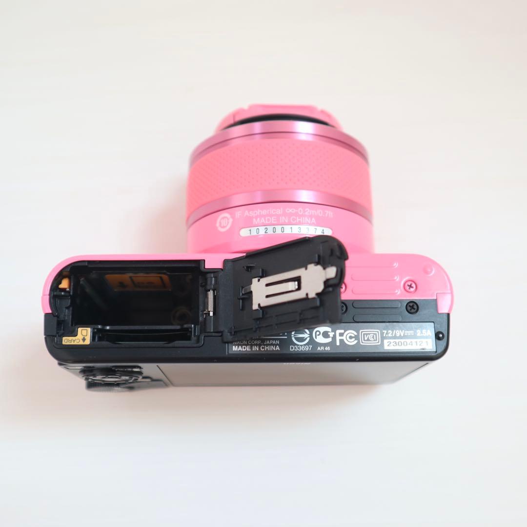 〘希少〙Nikon 1 J1 ミラーレス一眼カメラ ピンク