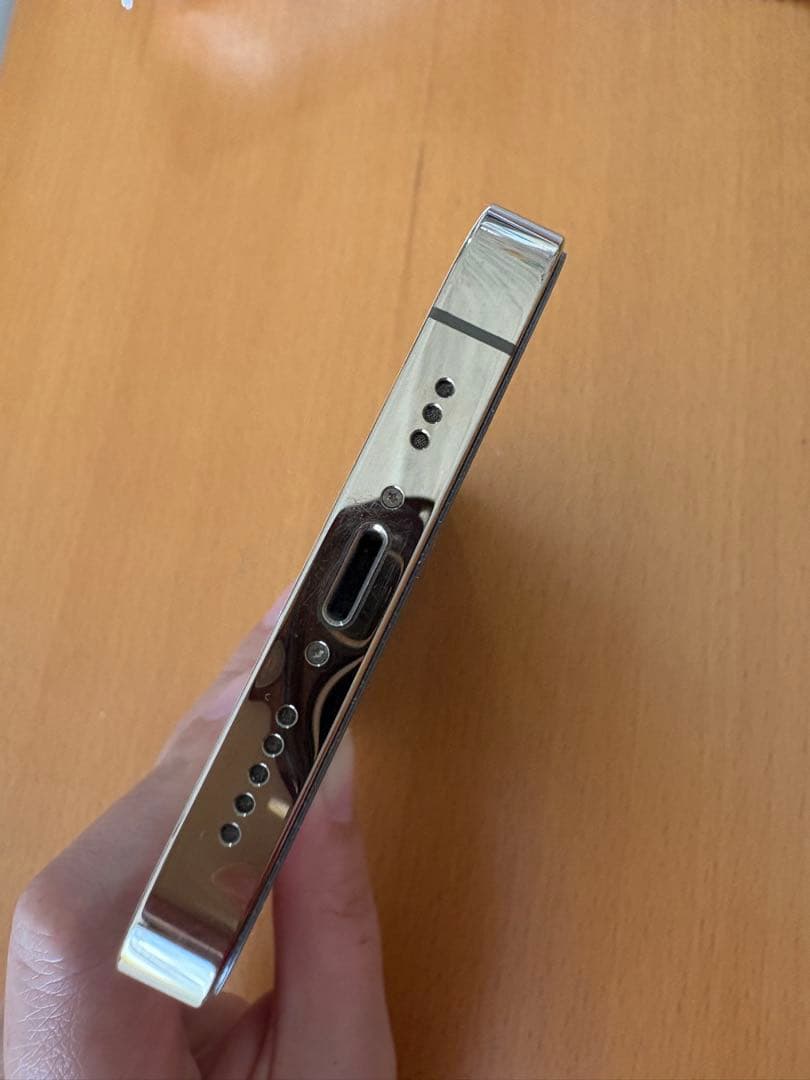 (つみに)Apple iPhone13Pro ゴールド美品SIMロックなし
