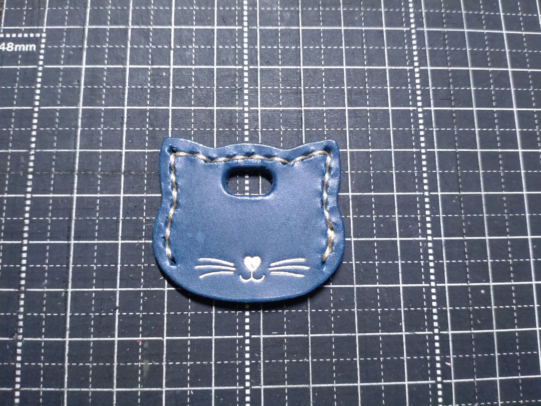 交渉中　B2-1ブルー　猫型キーカバー大