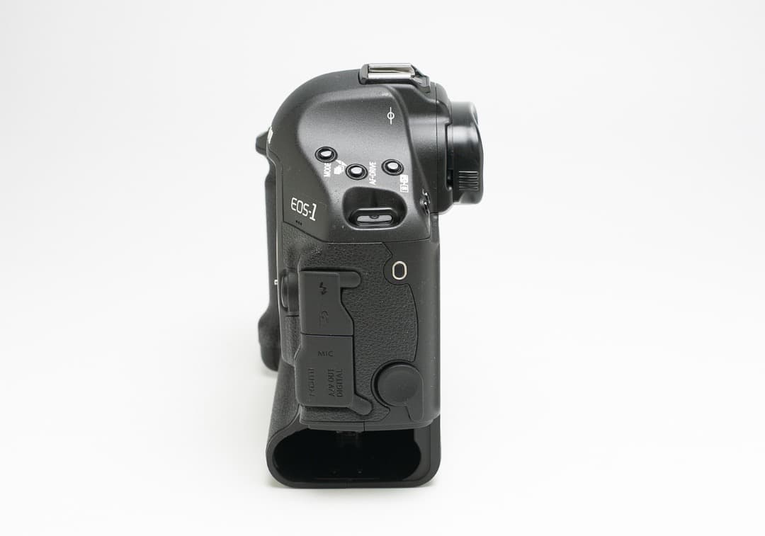 Canon EOS-1D Mark IV ボディ 中古 バッテリー付（作例あり）