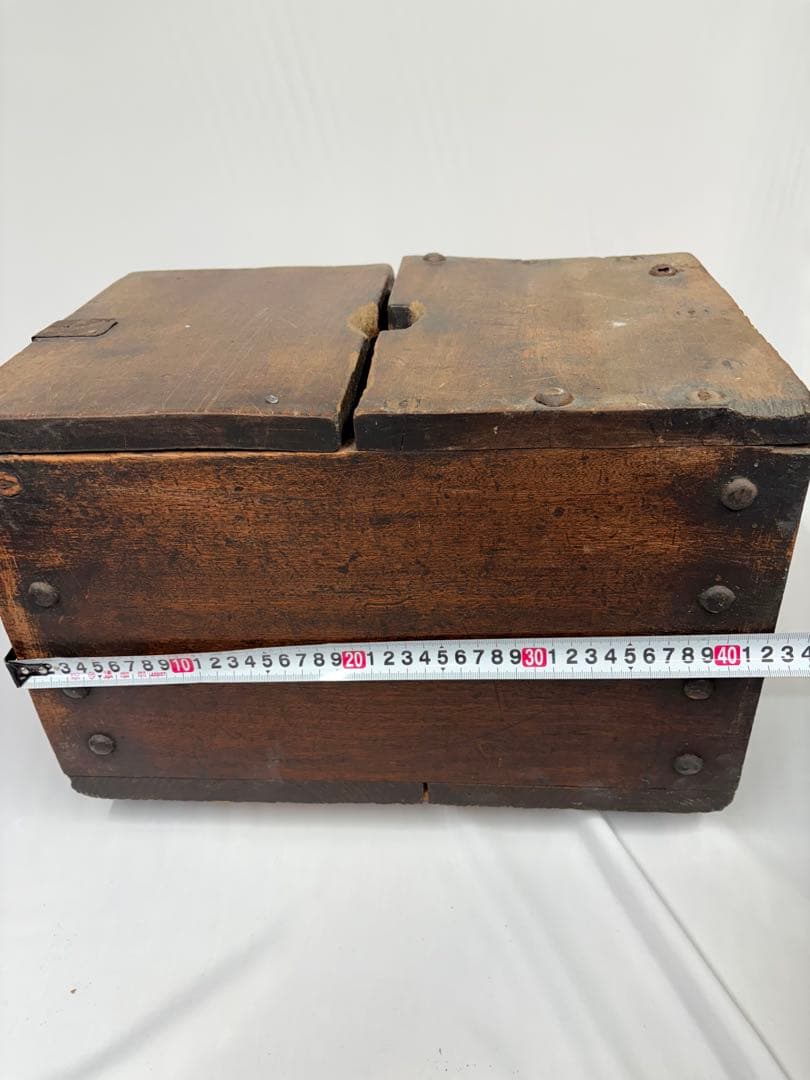 船金庫　箪笥　銭箱　賽銭箱　骨董　時代物　アンティーク　レトロ　コレクション