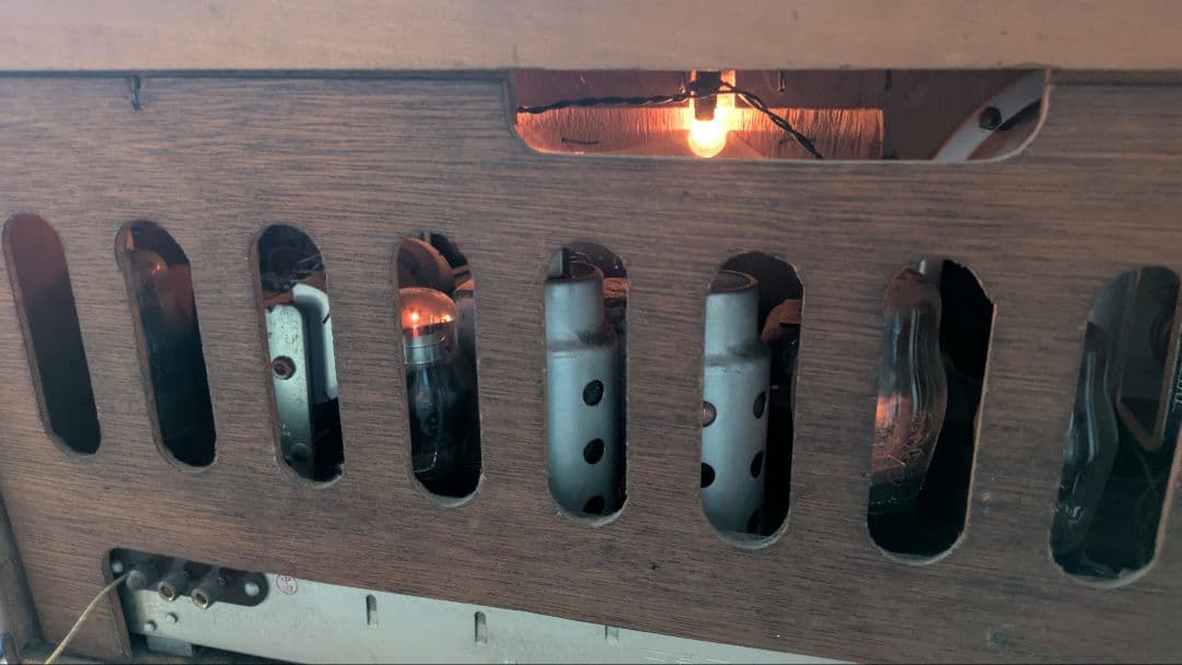 昭和レトロ　三菱　真空管ラジオ　ジャンク品