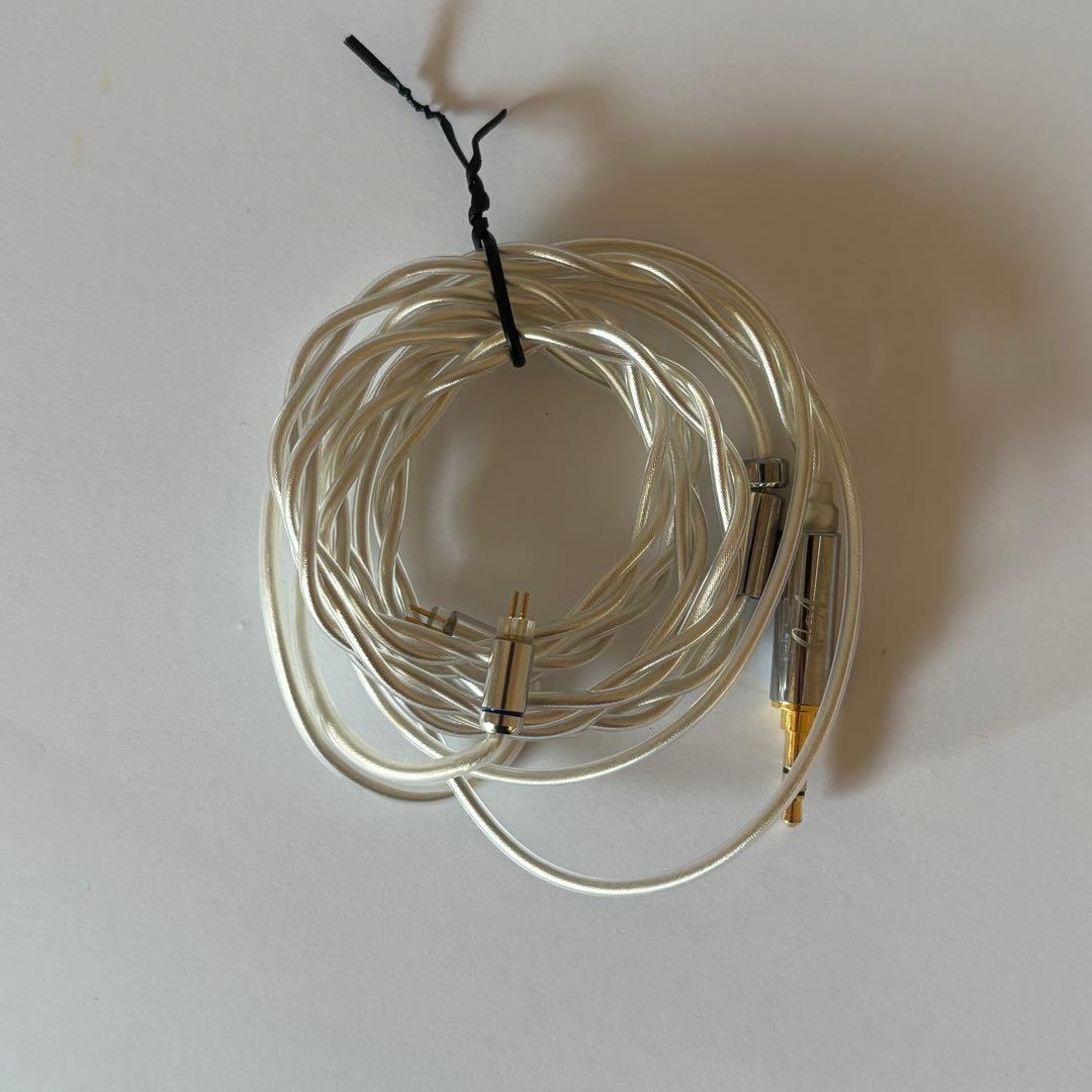 QoA Mimosaブラック　3.5mm 有線イヤホン