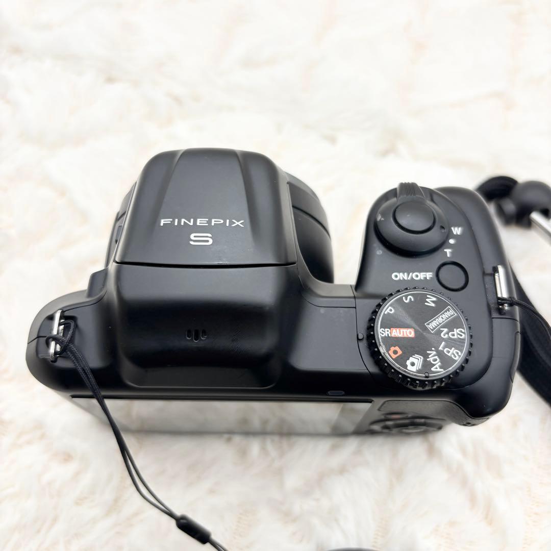 美品・動作良好✨ FUJIFILM FinePix S8600 36倍ズーム