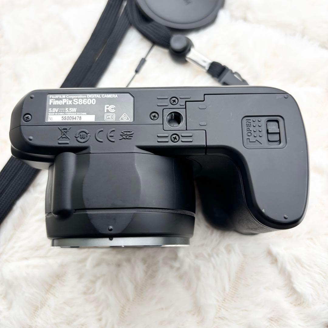 美品・動作良好✨ FUJIFILM FinePix S8600 36倍ズーム