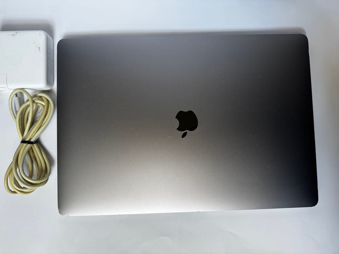 MacBook Pro 16インチ 2019 Windows10 導入済み