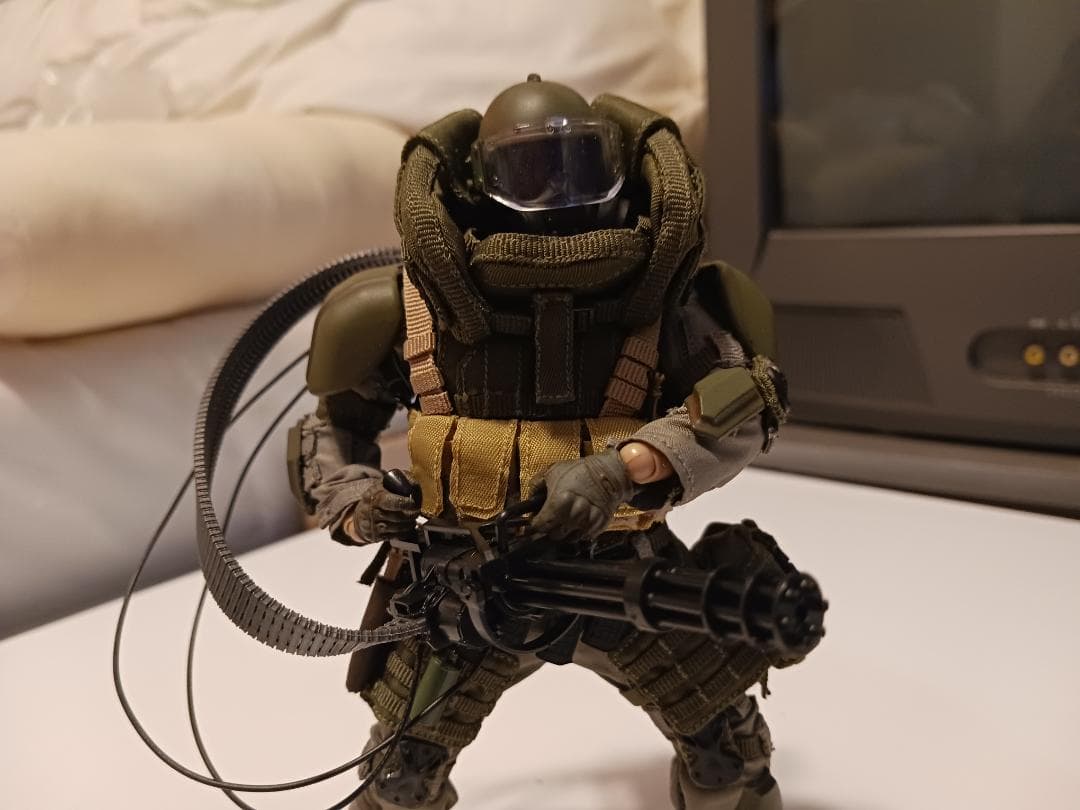 SALVOシリーズ SA02 フォートレスコロッサス 1/12　中古　オマケ付き