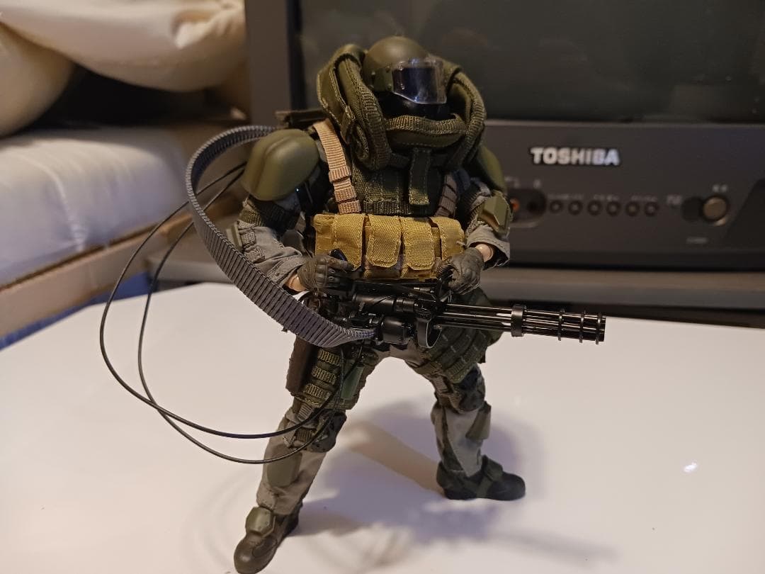 SALVOシリーズ SA02 フォートレスコロッサス 1/12　中古　オマケ付き