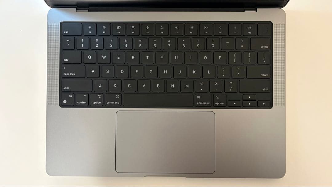 [美品] M1 MacBook Pro 16GB 14インチ 1TB